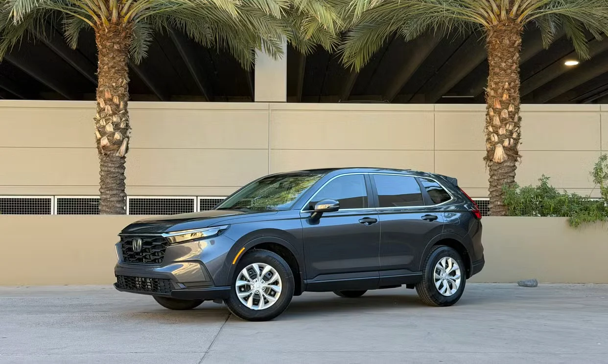 Gray Honda CR-V LX photographed in Miami